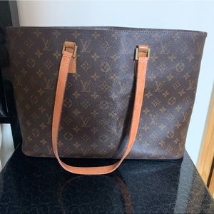 Louis Vuitton Tote